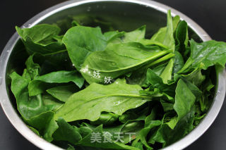 翡翠饺子白菜饺子的做法步骤：1