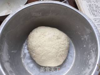 油酥烧饼的做法步骤：2