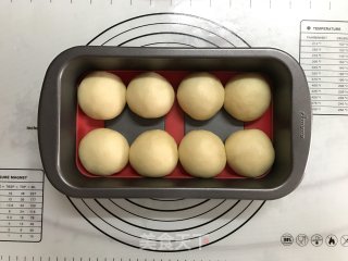 布里欧修（Brioce）小面包的做法步骤：7