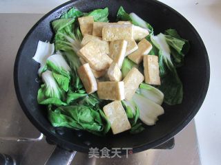 豆腐炒白菜的做法步骤：5