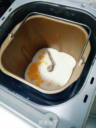 火腿面包的做法步骤：1