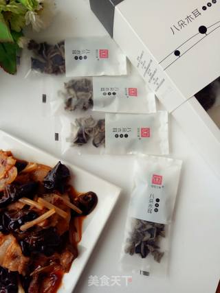 木耳回锅肉的做法步骤：10