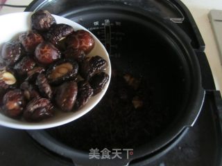香菇梅干菜红烧肉的做法步骤：6