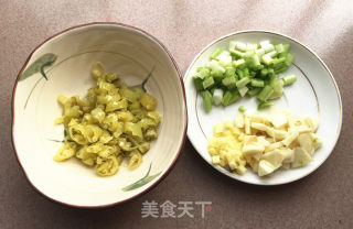 小米椒焖烧带鱼的做法步骤：3