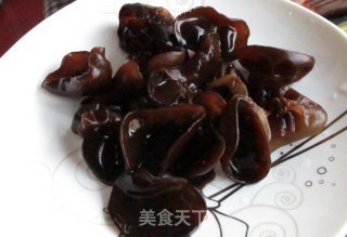 素炒木耳核桃山药片的做法步骤：4