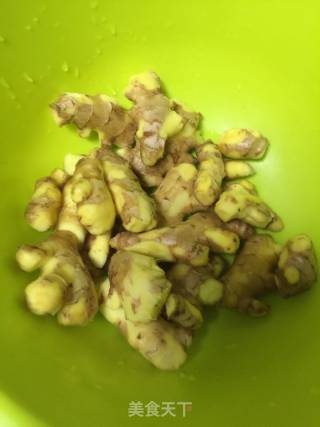 手工红糖姜枣膏的做法步骤：1