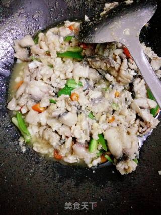 炒鱼的做法步骤：8