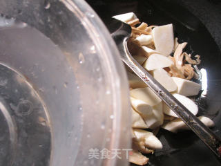 水笋烧茭白的做法步骤：6