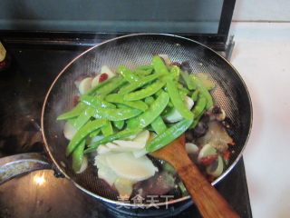 湘味腊肉荷兰豆的做法步骤：7