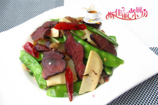 湘味腊肉荷兰豆的做法步骤：9