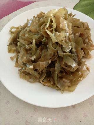 凉拌蒜香海带丝的做法步骤：3