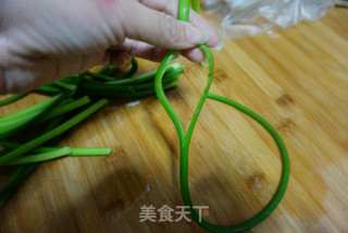 凉拌手撕蒜薹的做法步骤：5
