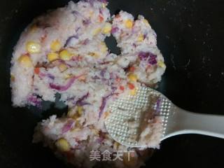 金枪鱼虾仁彩色饭团的做法步骤：13