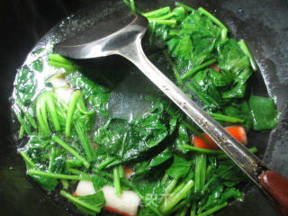 蟹肉棒菠菜煮粉丝的做法步骤：4