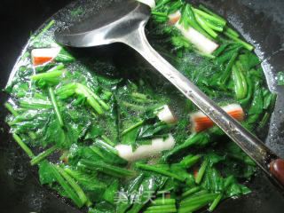 蟹肉棒菠菜煮粉丝的做法步骤：7