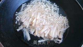 凉拌木耳金针菇的做法步骤：4