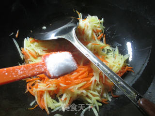 胡萝卜炒土豆的做法步骤：6