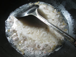 榨菜丝里脊肉线面的做法步骤：4