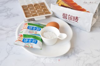 花生酱夹馅玛德琳的做法步骤：1