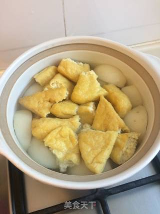 圆萝卜酱油汤的做法步骤：3
