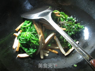香干炒荠菜的做法步骤：4