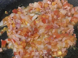 就在今天，你不只会紫菜包饭，蛋包饭宝宝吃了还喊着不够！的做法步骤：2