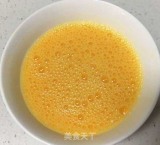 就在今天，你不只会紫菜包饭，蛋包饭宝宝吃了还喊着不够！的做法步骤：5