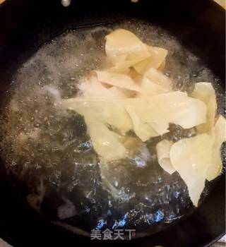 水煮肥肠的做法步骤：7