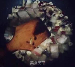 【山东】五花肉焖萝卜的做法步骤：5