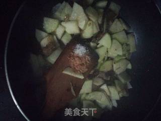 【山东】五花肉焖萝卜的做法步骤：8