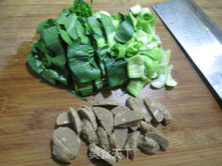 牛肉丸青菜线面的做法步骤：2