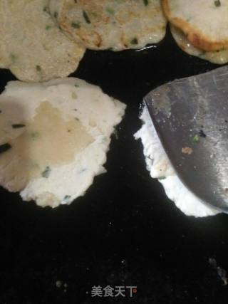 小葱香饼的做法步骤：7
