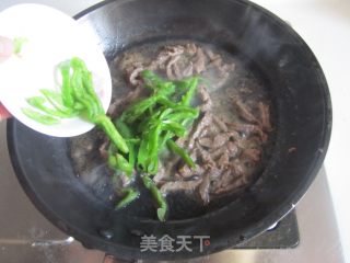 【湖北】牛肉青椒萝卜丝的做法步骤：6