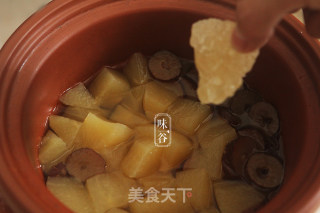 暖心暖胃的苹果银耳汤的做法步骤：6