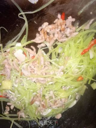 青笋肉丝的做法步骤：6