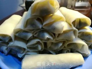 荠菜肉丝春卷的做法步骤：4