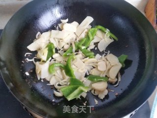 冬笋炒肉片的做法步骤：5
