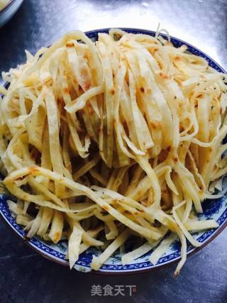 美味土豆丝肉丝炒饼????的做法步骤：1
