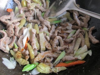 【四川】泡椒牛柳的做法步骤：8