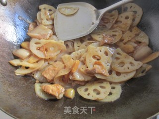 【山东】家常炒莲藕的做法步骤：5