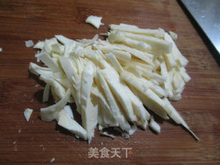 【宁波】雪菜冬笋豆腐汤的做法步骤：3
