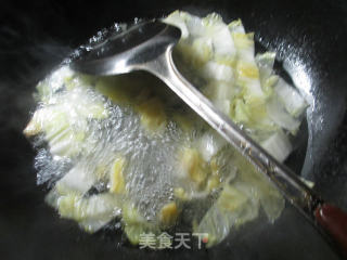 【宁波】白菜煮鲜虾小馄饨的做法步骤：4