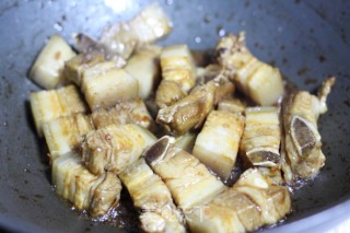 蕨菜黄豆炖肉的做法步骤：6