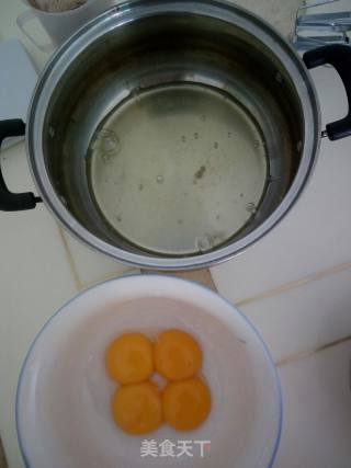 斑马纹戚风蛋糕的做法步骤：1