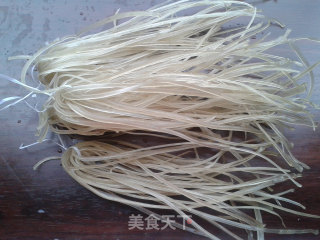 【四川】麻辣粉条的做法步骤：1