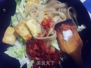 【东北】辣白菜五花肉炖菜的做法步骤：7