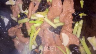 【贵州】泡椒牛肉的做法步骤：7