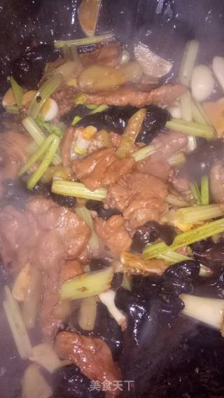 【贵州】泡椒牛肉的做法步骤：9