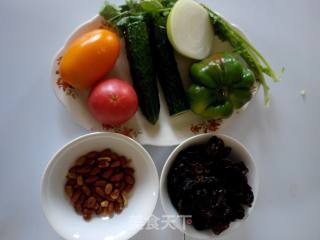 【东北】手撕拌菜的做法步骤：1