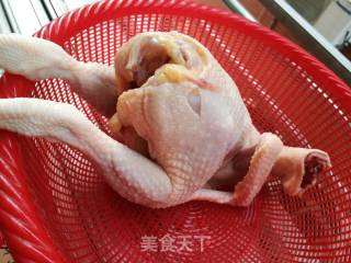 烤箱版盐焗鸡的做法步骤：1